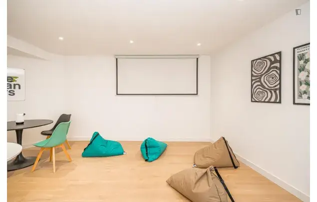 Alquiler piso 9 habitaciones Madrid