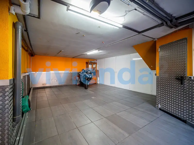 Chalet Adosado en Madrid 200m² 3 Plantas Patio Terraza Piscina