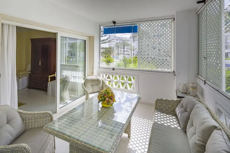 Apartamento en Puerto Banus 2 dormitorios Playa Piscina