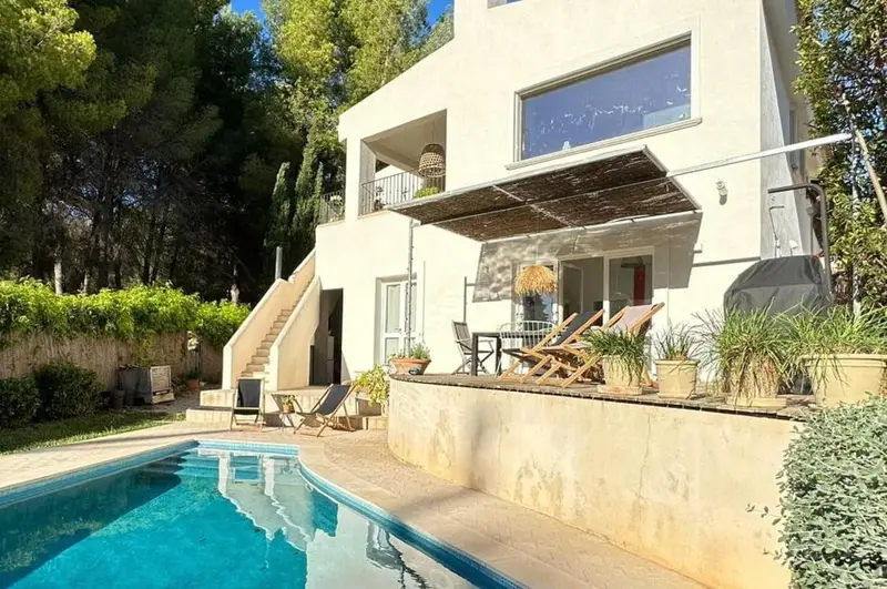 Chalet en Costa de la Calma Mallorca 6 dormitorios piscina privada