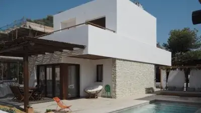 Chalet con Piscina Privada en Pozo del Esparto