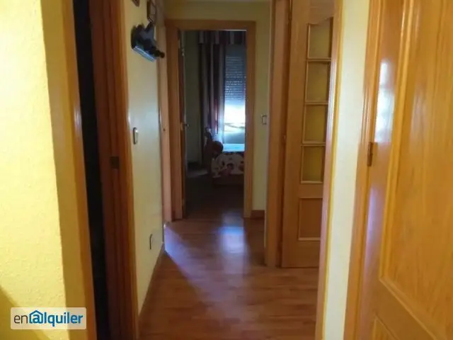 Apartamento Amueblado con Garaje en Avda Damian Tellez Lafuente