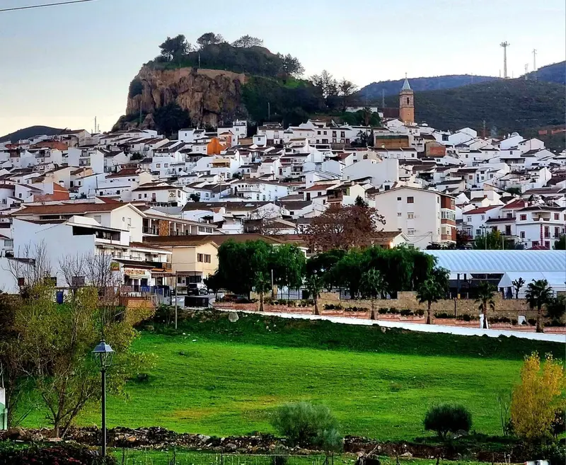 Casa Adosada Reformada en Ardales 2 Dormitorios