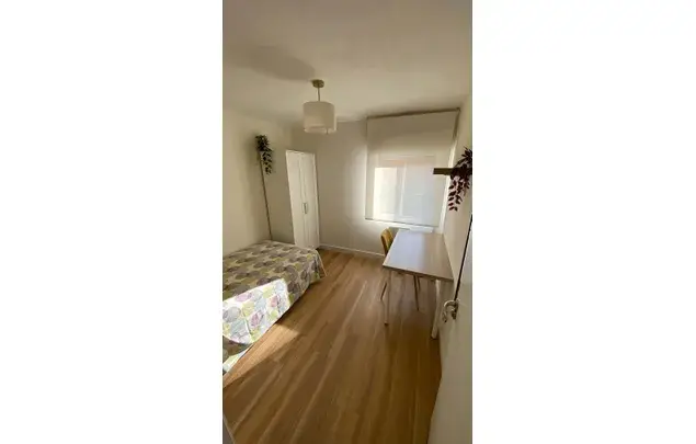 Habitaci
ón 60m
² Valladolid Alquiler Estancia Media Larga