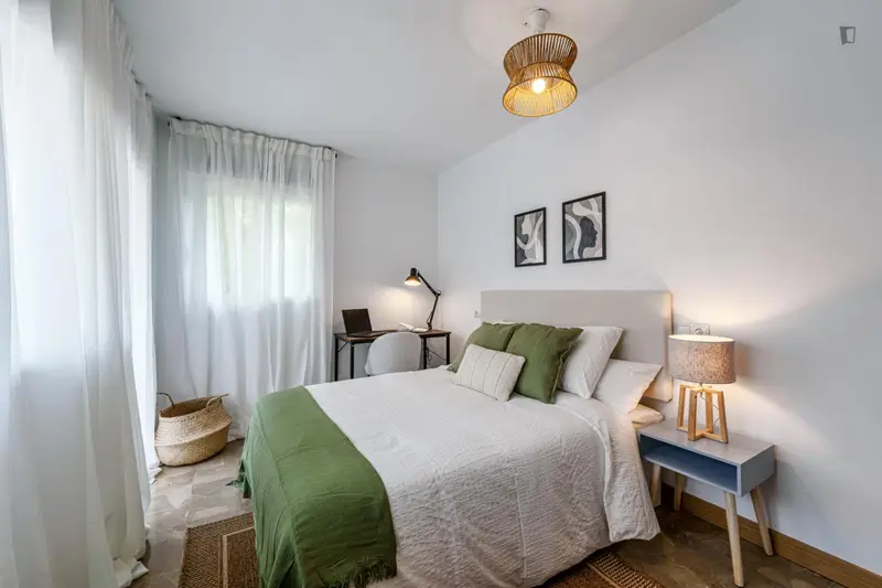 Coliving Malaga Habitaciones Amuebladas Servicios Incluidos