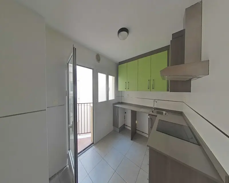Piso en venta en Almansa 3 habitaciones 2 baños