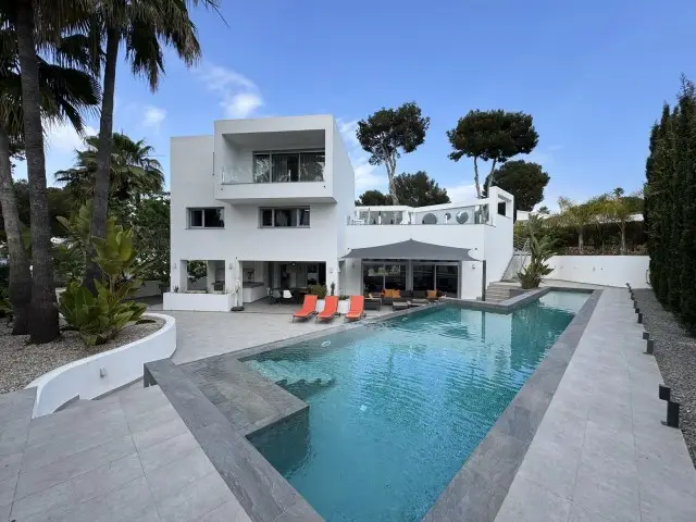 Casa-Villa de 4 Dormitorios alquiler Moraira, España