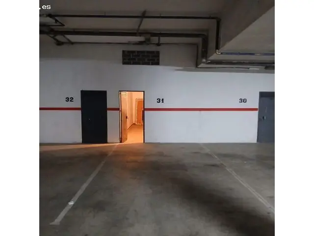 Plaza de Garaje con Trastero de 15m2