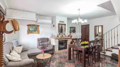 Cortijo en venta con piscina y jardin
