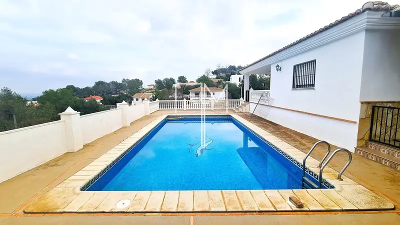 Chalet en venta en Alberic Valencia