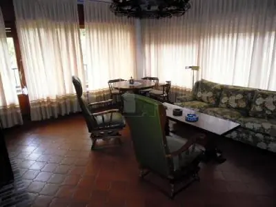 Chalet en Venta en Lieres Asturias 6 Dormitorios