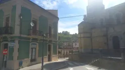 Edificio en Venta en Infiesto Centro para Reformar