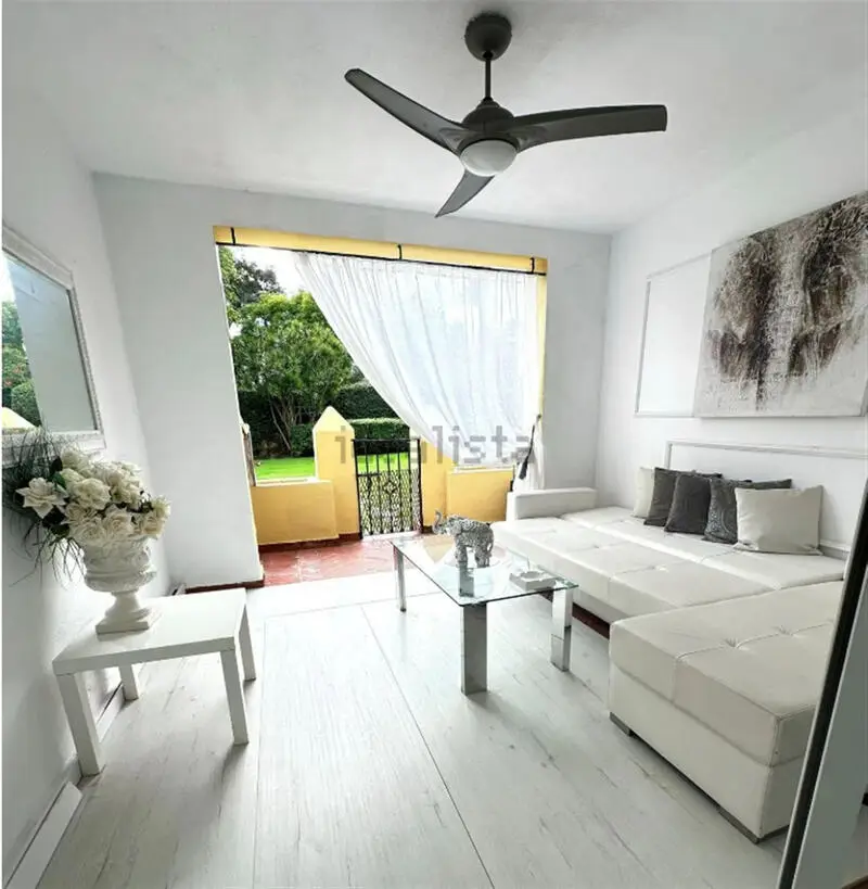 Apartamento en Guadalmina Alta Primera Linea de Golf
