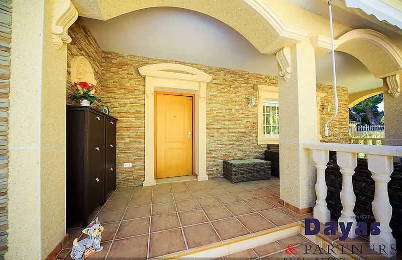 Venta Villa con Garaje Punta Prima Orihuela Costa