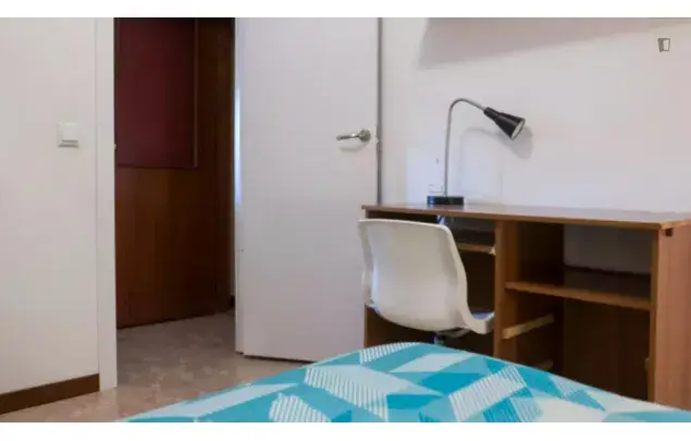 Alquiler Apartamento 5 Dormitorios Alcalá de Henares Estudiantes Trabajadores
