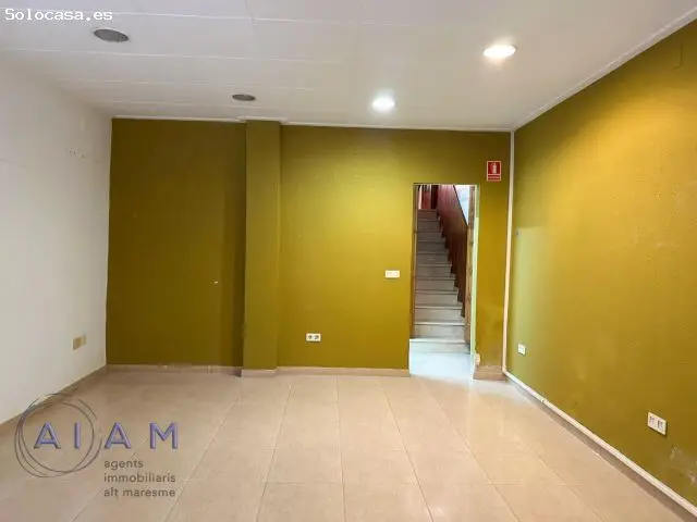 Casa Y Local Comercial En Centro Tordera