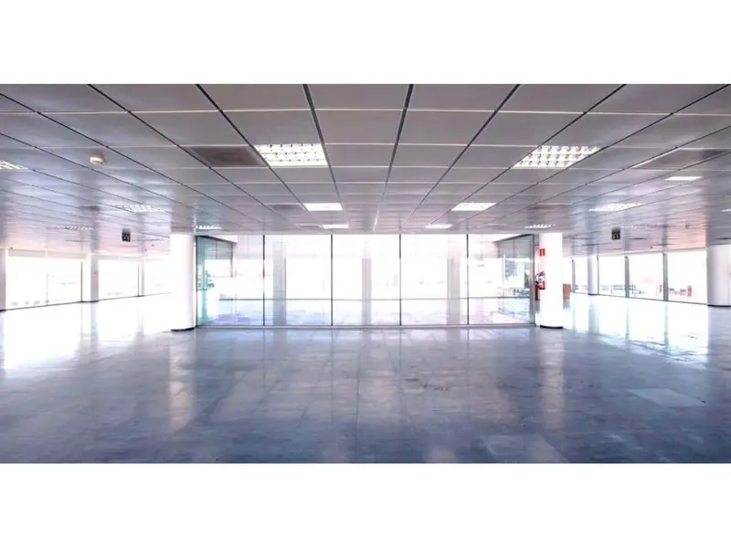 Oficina en Alquiler Madrid - Simancas - Edificio Moderno