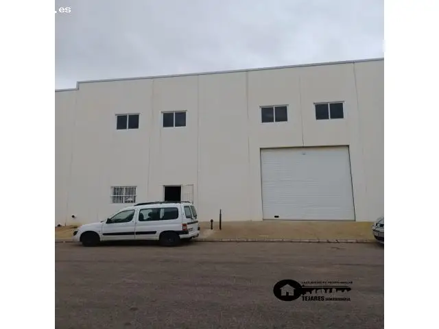 Nave Industrial en Los Molinos Chinchilla de Monte Aragón
