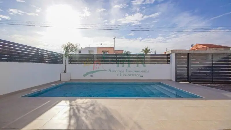 Villa en Venta Los Balcones Torrevieja 3 Dormitorios 2 Baños