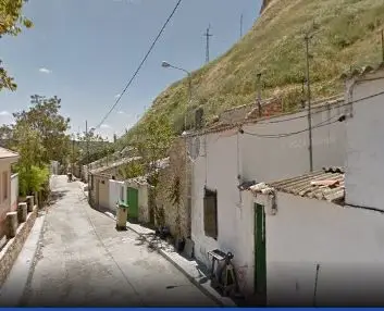 Casa en Huete 68m2 con trastero y garaje