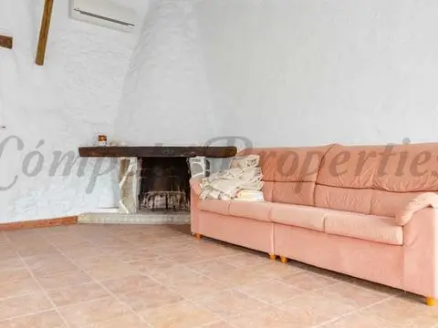Casa Rustica con Piscina en Competa