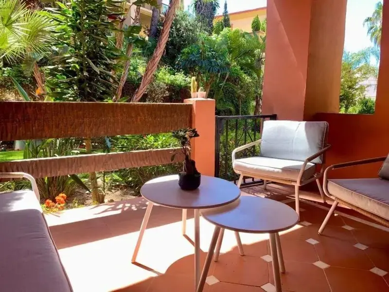 Apartamento 4 Dormitorios Elviria Playa Piscina Gimnasio