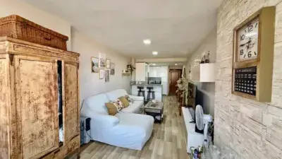 Apartamento en Alquiler Calle Estados Unidos Totalmente Reformado con Piscina