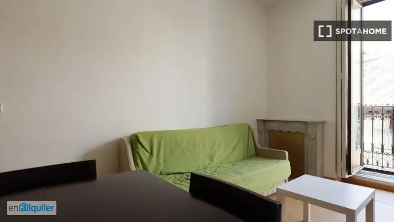 Apartamento con Balcon Cerca de Plaza Mayor Madrid Centro