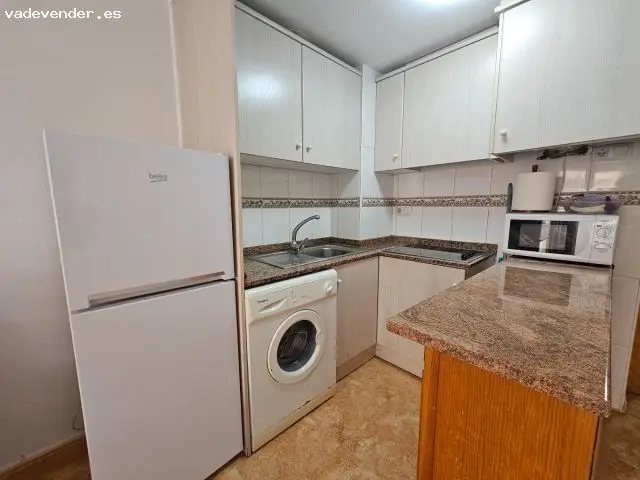 Apartamento Luminoso con Patio en Torrevieja