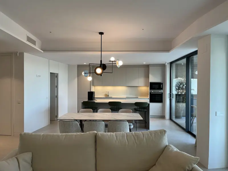 Apartamento 4 Dormitorios Primera Linea Playa Torremolinos