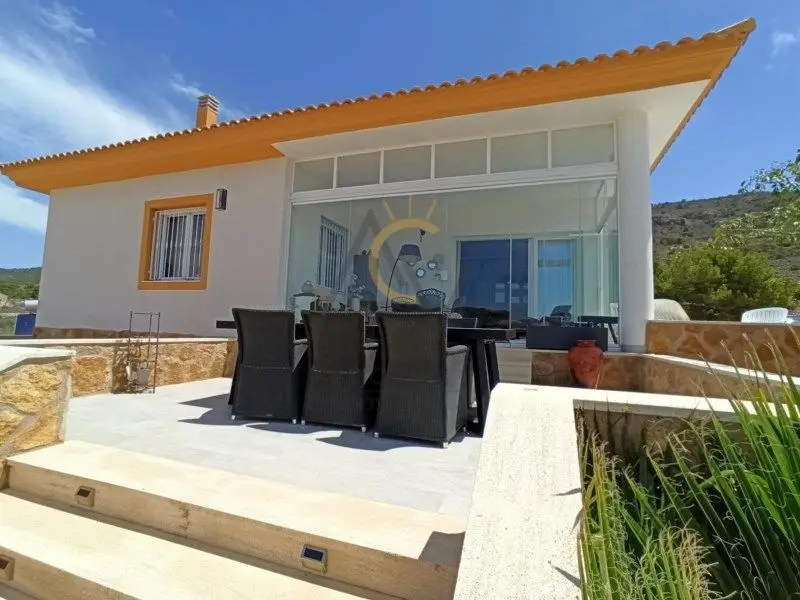 Chalet Luminoso en La Romana Con Vistas Panoramicas