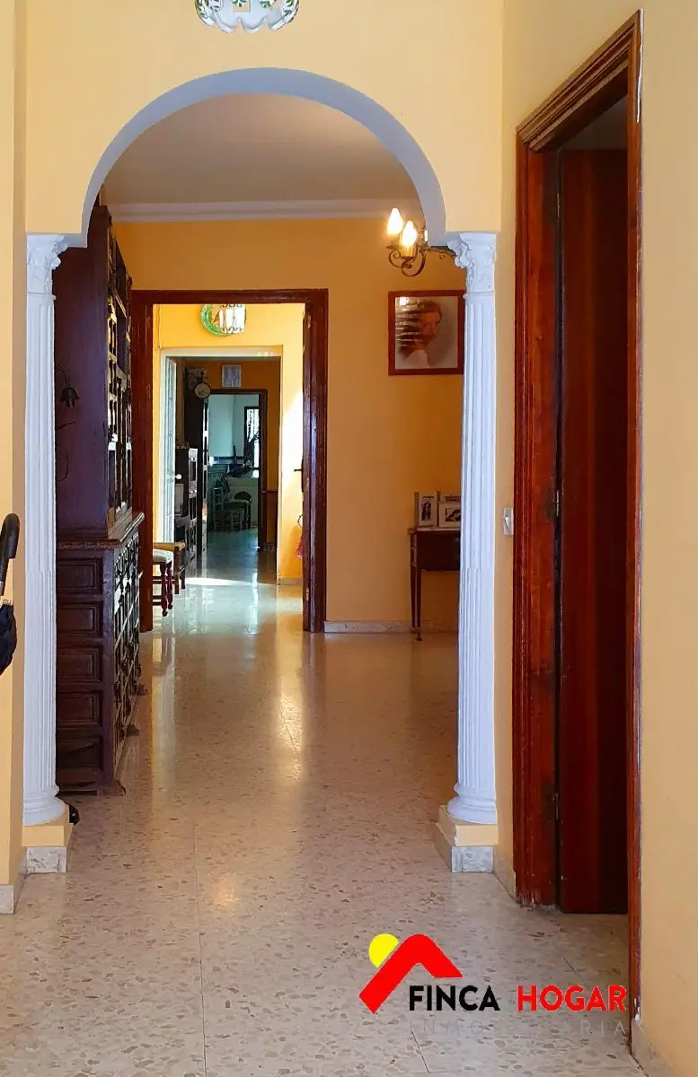 Venta Casa con Garaje en Centro Arahal