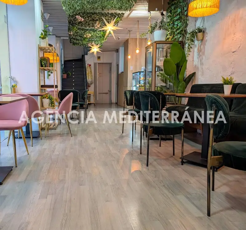Traspaso Negocio Ciutat Vella Valencia 312m2 Restauracion Pasteleria Cafeteria