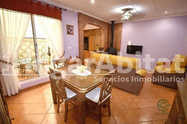 Casa Doble con Garaje y Terraza 100m2 en Castellon