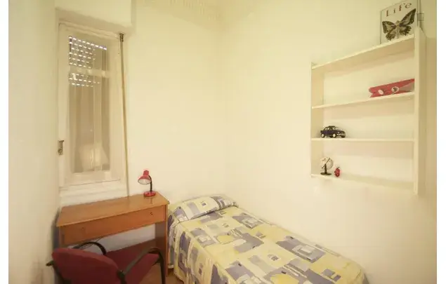 Apartamento 12 Dormitorios Madrid Estudiantes