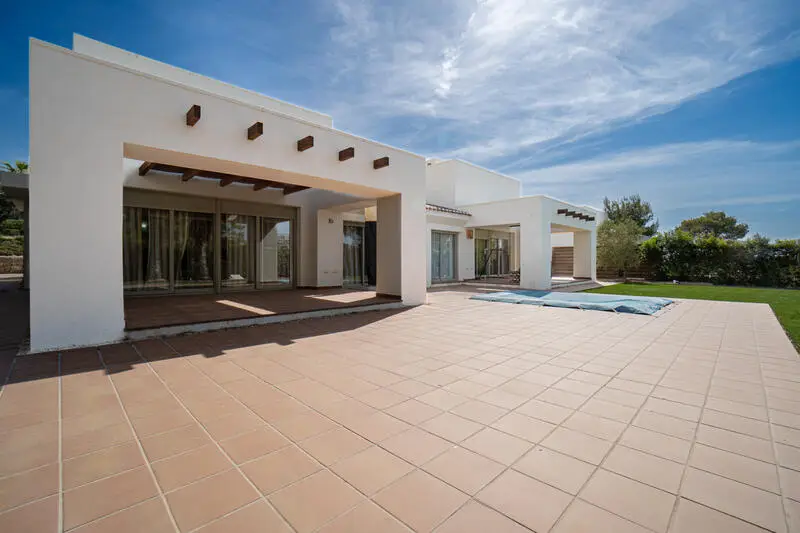 Villa 5 Dormitorios Las Colinas Golf Orihuela Costa