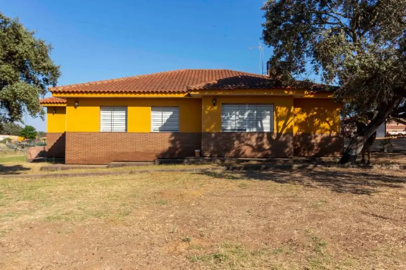Venta Chalet 5 Habitaciones Tres Arroyos Badajoz