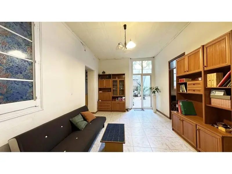 Venta Piso Finca Histórica Barcelona 105m2 3 Dormitorios Terraza