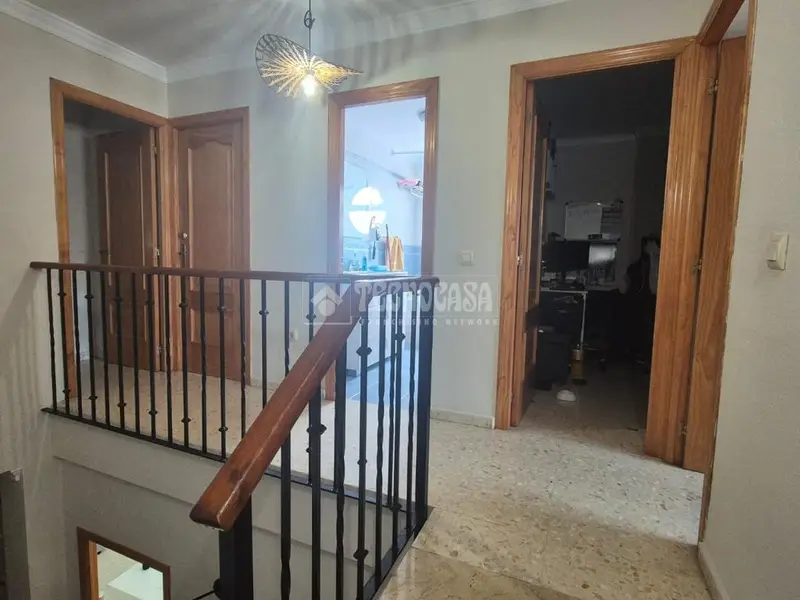 Casa adosada en venta en La Línea de la Concepción