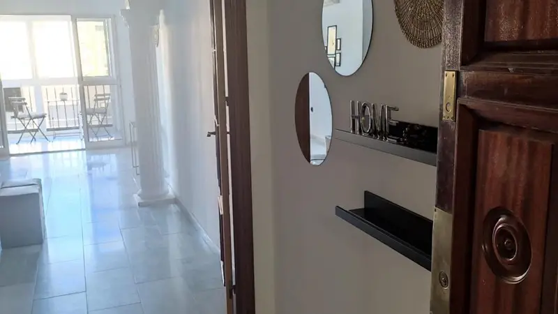 Piso Reformado en Mauricio Moro Pareto con Terraza y Garaje