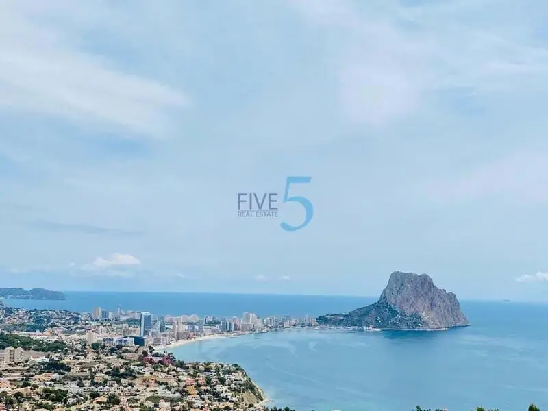 Villa de Lujo en Calpe con Vistas al Mar