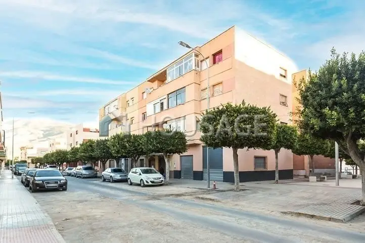 Piso en venta en El Ejido 3 dormitorios cerca del transporte publico