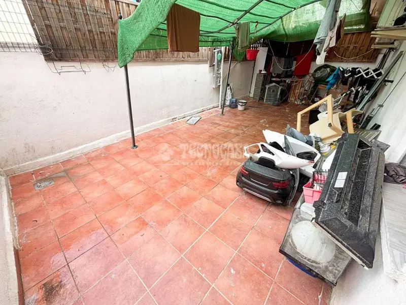 Piso en venta en Benicalap con terraza de 30m²