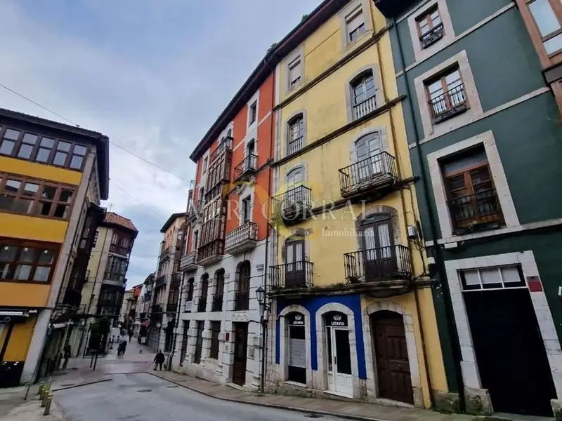 Venta Edificio Completo en Plaza San Roque Llanes