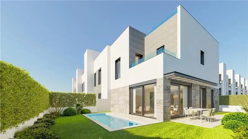 Chalet Adosado en Mallorca con Piscina Privada y 4 Habitaciones