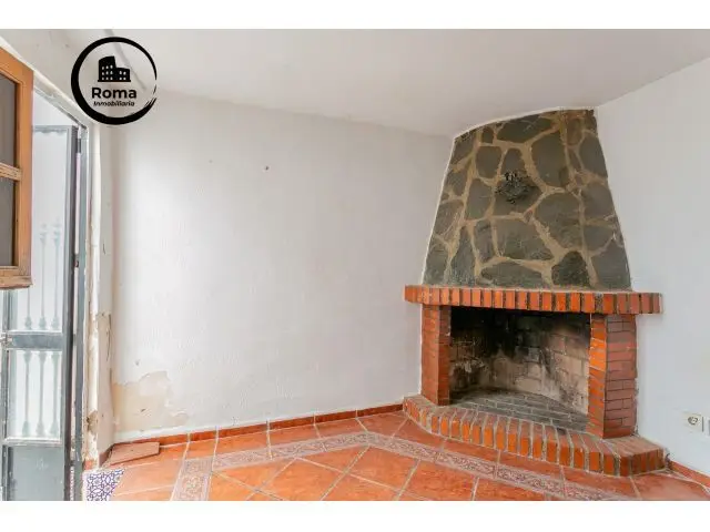 Casa en Venta para Reformar en Albayzin Granada