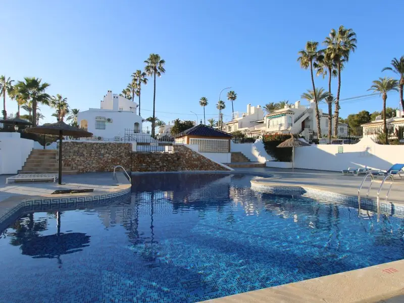 Casa de pueblo en Villamartin, Alicante provincia