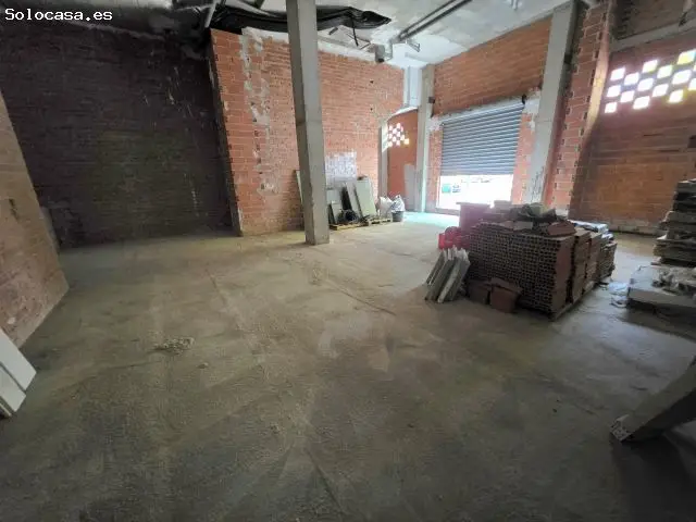 Local Comercial en Paseo Universidad 305m2