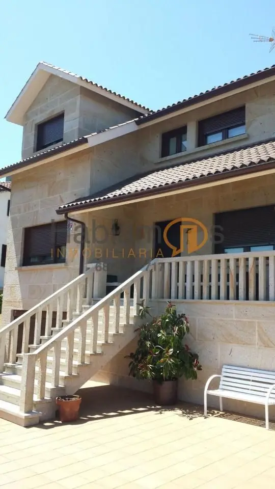 Chalet en Venta Caeira Poio de Arriba con Jardin y Vistas