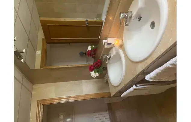 Rent a room of 500 m² in Murcia
